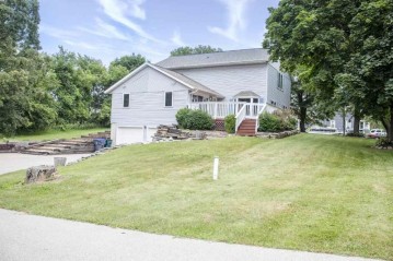 W9042 State Rd 96, Dale, WI 54944