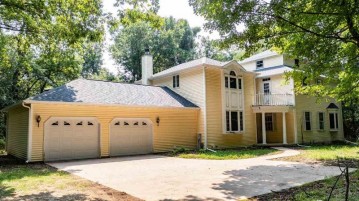 1126 Ware Street, Waupaca, WI 54981