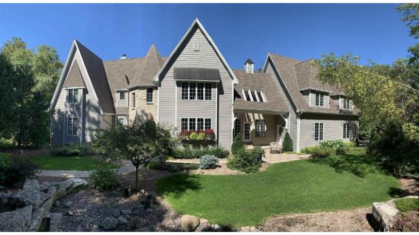 5419 Pine Tree Lane Sturgeon Bay, WI 54235 by Shorewest Realtors $1,595,000