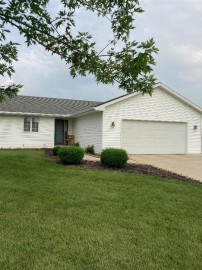 416 Patrick Lane, Pulaski, WI 54162