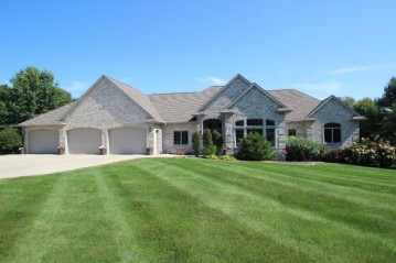 3776 Rolling Meadows Road, Hobart, WI 54155-9048