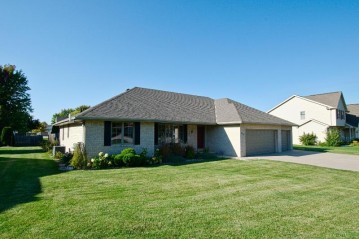 2352 Lost Dauphin Road, DePere, WI 54115-8166
