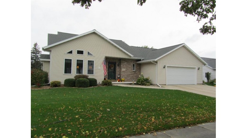 1226 Wedgewood Lane Fond Du Lac, WI 54935 by First Weber, Inc. $289,900