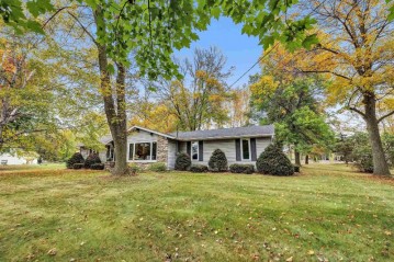 1360 Longtail Beach Road, Suamico, WI 54173-8039