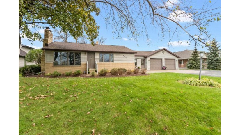 2210 Lost Dauphin Road DePere, WI 54115 by Red Key Real Estate, Inc. $269,900