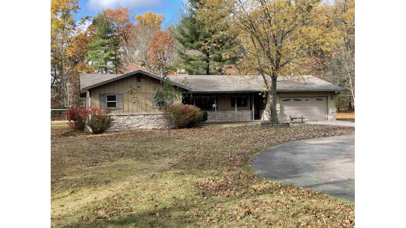 N6279 Lake Drive Wescott, WI 54166 by Coldwell Banker Real Estate Group $269,900