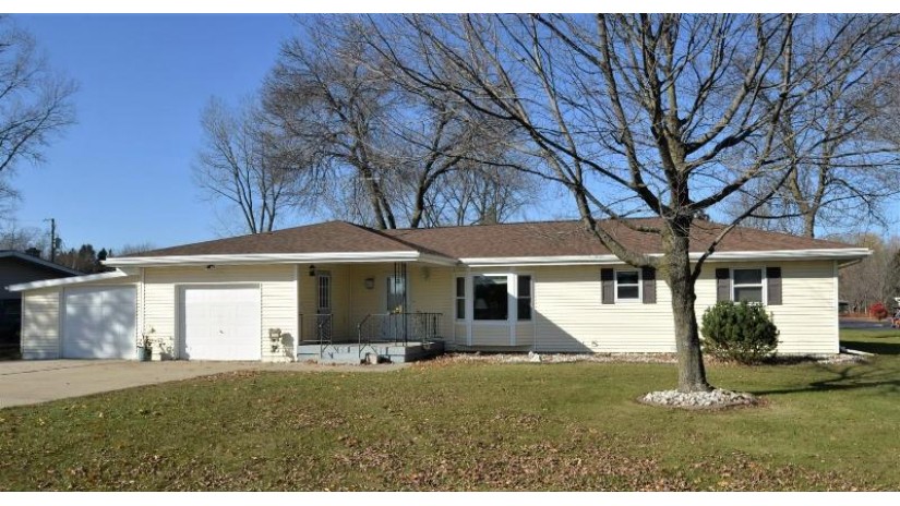 3177 Wiedenheft Lane Abrams, WI 54101-9757 by Coldwell Banker Real Estate Group $265,900