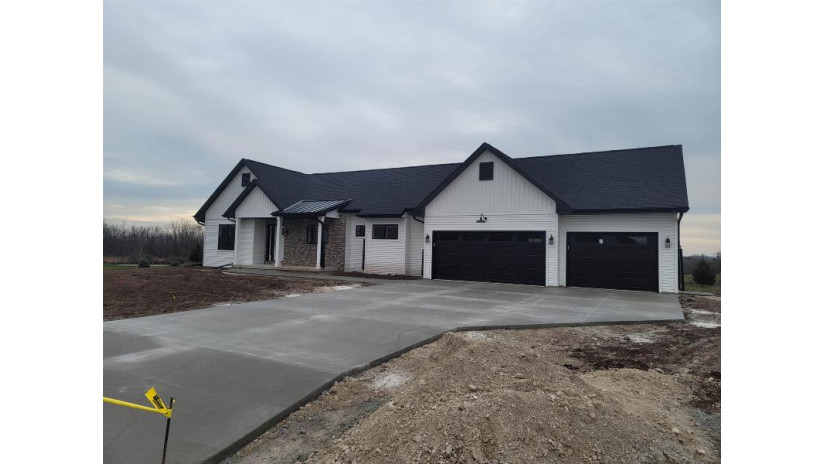 N6079 South Port Boulevard Fond Du Lac, WI 54937 by Roberts Homes And Real Estate $399,000