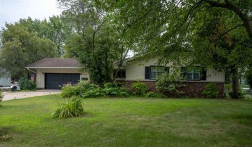 118 W Monroe St, Mauston, WI 53948