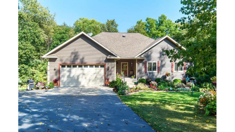 N1691 Mount Hope Rd Spring Grove, WI 53520 by First Weber Inc $449,900