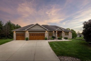 3145 Castleton Crossing, Bristol, WI 53590