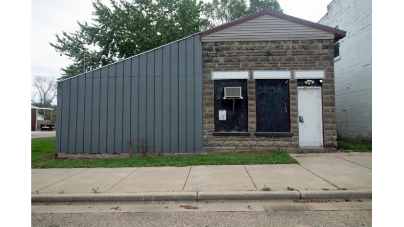 516 Oak St Arena, WI 53503 by Century 21 Affiliated $32,000