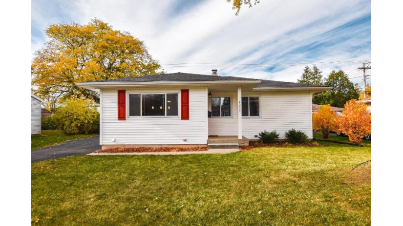 1253 Maple St Neenah, WI 54956 by Better Homes And Gardens Real Estate Special Prope $209,000