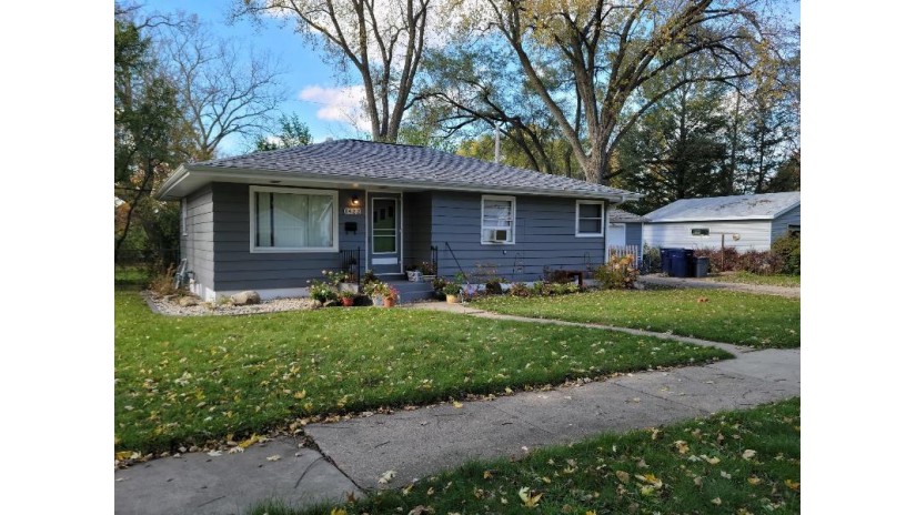 1422 S Crosby Ave Janesville, WI 53546 by Century 21 Affiliated $138,000