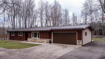 8990 Kjer Ward Drive, Amherst Junction, WI 54407