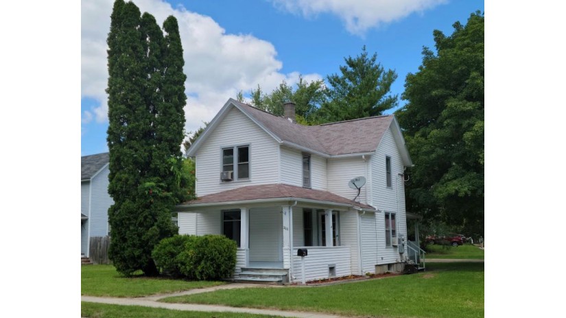 200 Linden St Fort Atkinson, WI 53538 by Fort Real Estate Company, LLC $168,500
