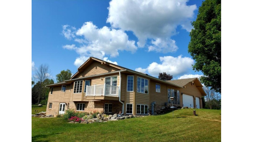 2385 N Green Bay Rd Grafton, WI 53024 by Hollrith Realty, Inc $619,000