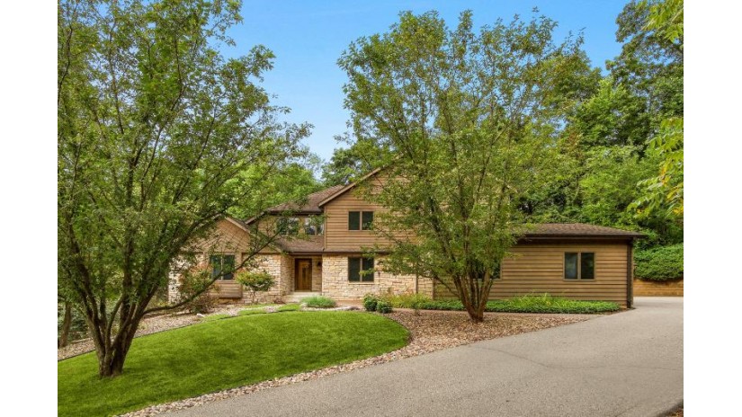 W5548 Eagle Point Dr Shelby, WI 54601 by Coldwell Banker River Valley, REALTORS $459,900