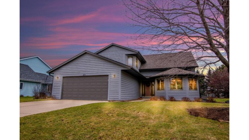 400 Deer Ridge Dr West Bend, WI 53095 by Emmer Real Estate Group $309,900