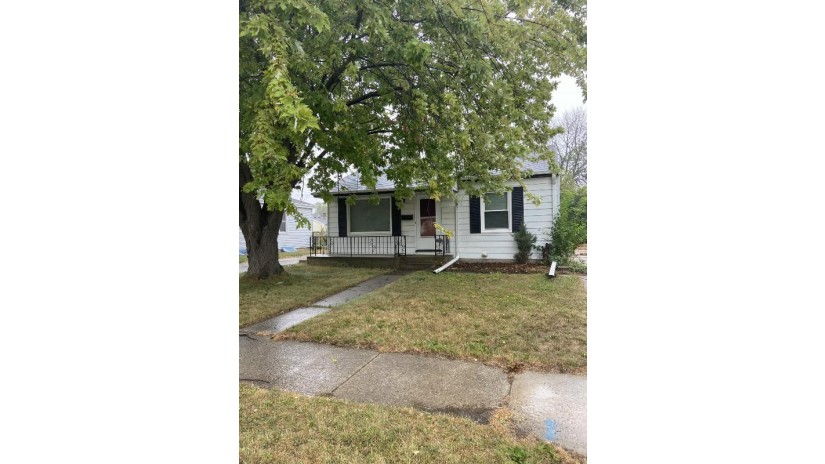 2515 E Crescent St Racine, WI 53403 by EXP Realty,LLC~Kenosha $125,000