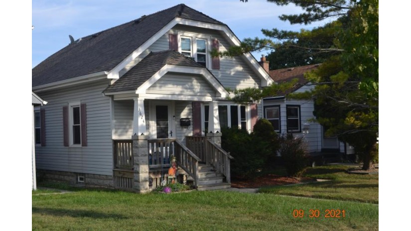 3624 S 34th St Greenfield, WI 53221-1125 by American Realty, LTD $154,900