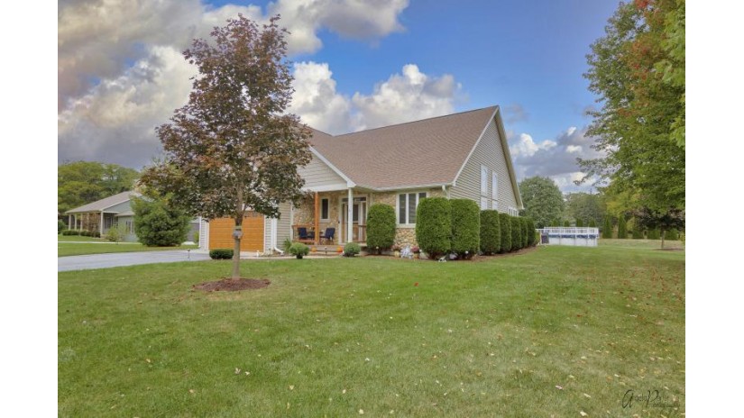 W508 Highland Dr Bloomfield, WI 53128 by RE/MAX Plaza $499,900