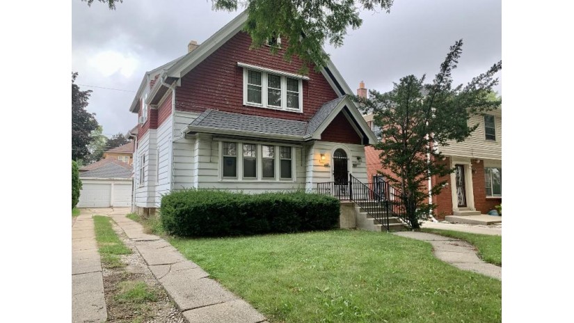 3321 N 47th St 3323 Milwaukee, WI 53216 by Infinity Realty $148,300