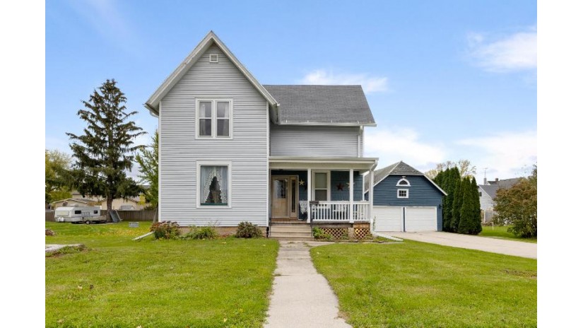 155 South St Juneau, WI 53039 by Homestead Advisors $189,000
