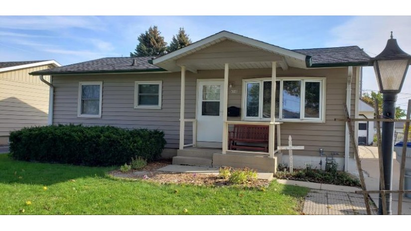 4948 S 15th Pl Milwaukee, WI 53221-2832 by Realty Executives - Integrity $199,900