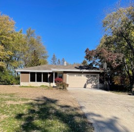 5912 1st Pl, Somers, WI 53144-7201