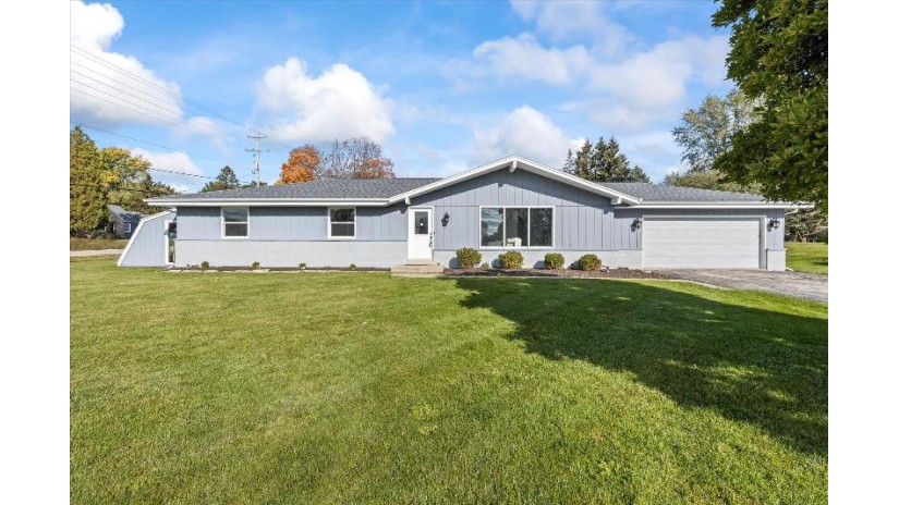 18560 W Beres Rd New Berlin, WI 53146 by Keller Williams Realty-Milwaukee Southwest $409,900