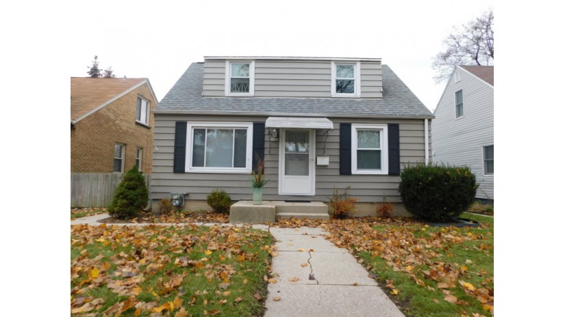3423 N 88th St Milwaukee, WI 53222-3648 by Shorewest Realtors $169,900