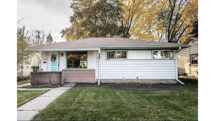 4911 N 76th St Milwaukee, WI 53218 by TerraNova Real Estate $94,900