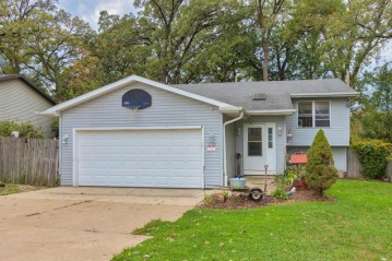 11124 268th Ave, Salem Lakes, WI 53179