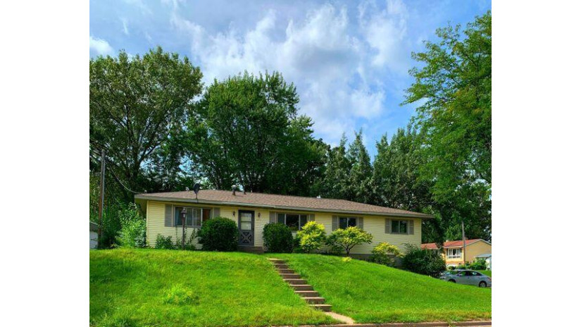 321 11th Ave N Onalaska, WI 54650 by Bi-State Realty & Appraisals $249,900