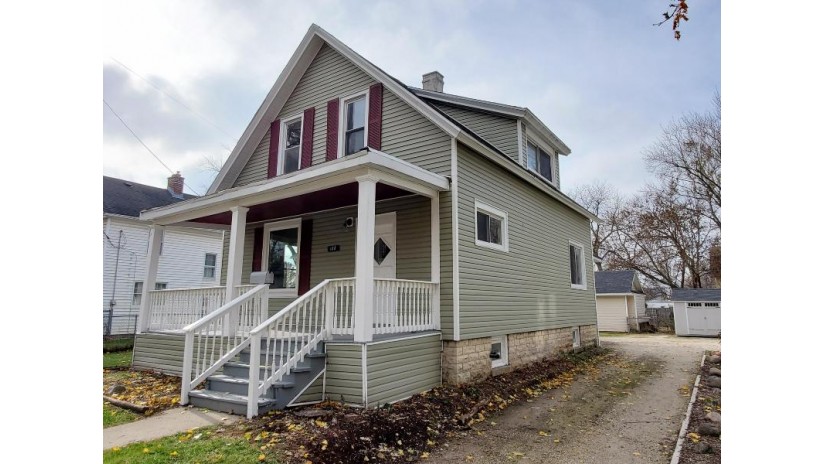 108 N West Ave Waukesha, WI 53186-4531 by TerraNova Real Estate $249,900