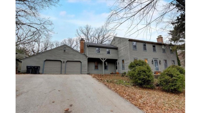 417 Anglesey Rd Wales, WI 53183 by The Stefaniak Group, LLC $510,000