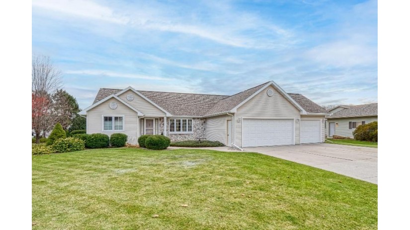 1615 Sandstone Ln Howards Grove, WI 53083-1395 by Pleasant View Realty, LLC $369,900