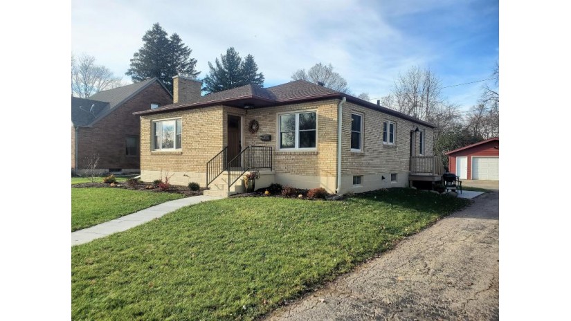 945 Center St Delavan, WI 53115-1401 by Results Realty $225,000