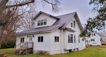 21 Hanson St, Taylor, WI 54659-0066