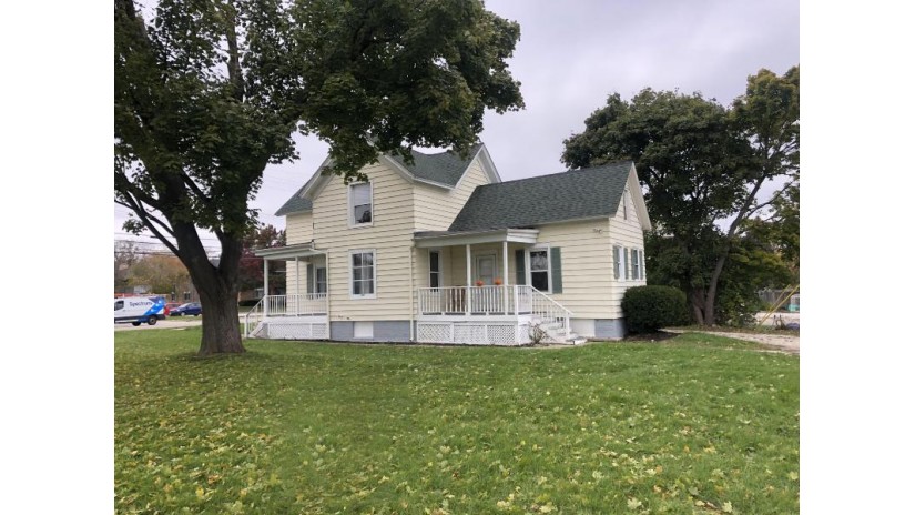 3533 Douglas Ave Racine, WI 53402 by Results Realty $147,000