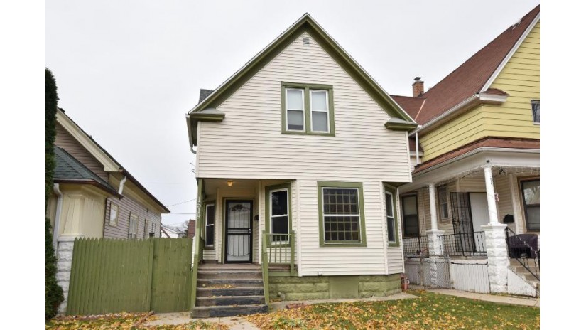 1519 S 34th St Milwaukee, WI 53215 by Realty One Group Preferred $154,900