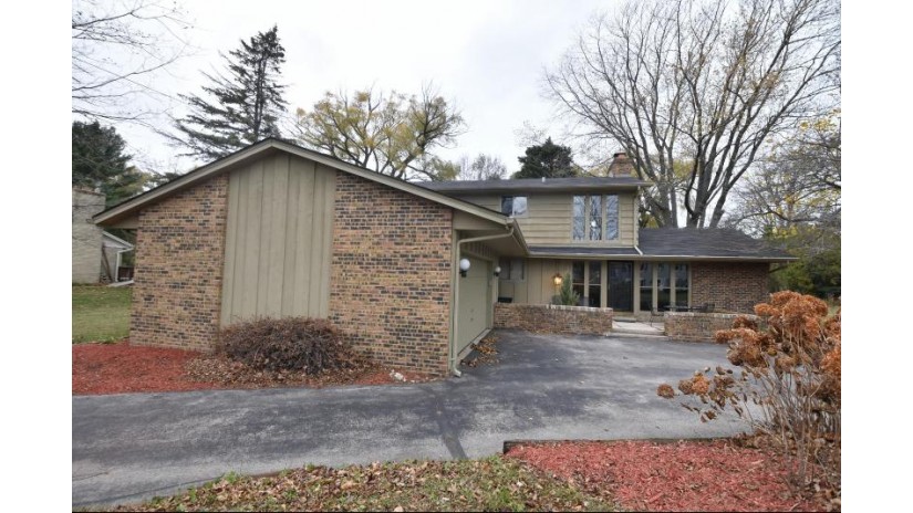 302 Jonsue Ln Wind Point, WI 53402 by John & Jean Schoenwaelder Real Estate, Ltd $299,900