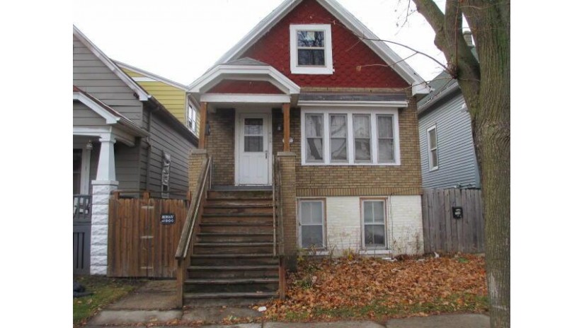 2251 S 17th St 2253 Milwaukee, WI 53215-2623 by Bauman Realty, Inc. $69,900