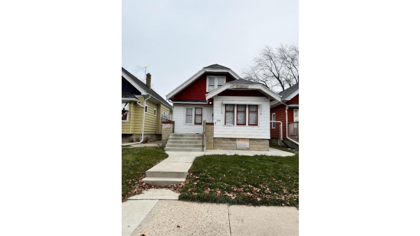 4634 N 41st St Milwaukee, WI 53209 by Keller Williams Realty-Milwaukee North Shore $74,999