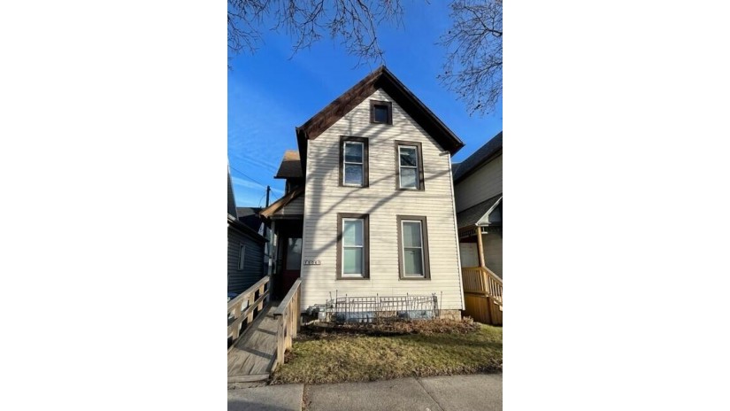 1506 S 4th St Milwaukee, WI 53204 by Bluebell Realty $80,000