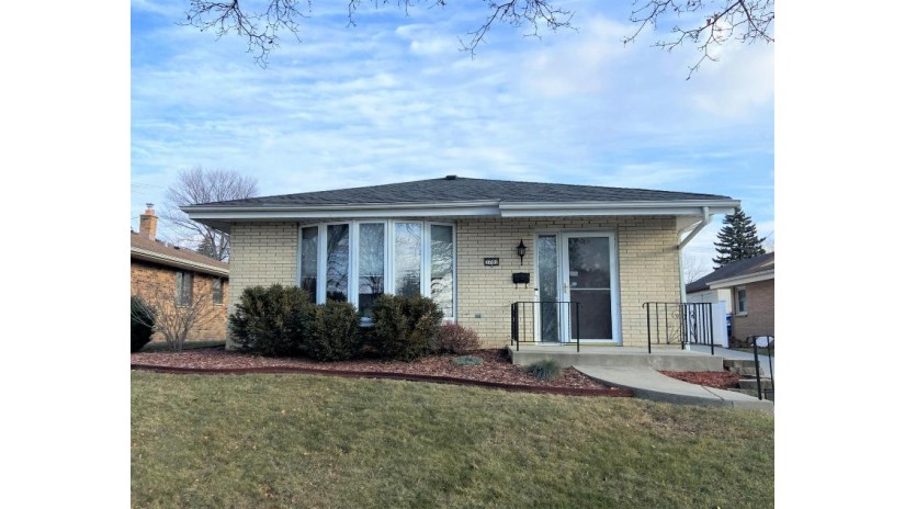 3782 S 93rd St Milwaukee, WI 53228 by RE/MAX Realty Pros~Hales Corners $235,000