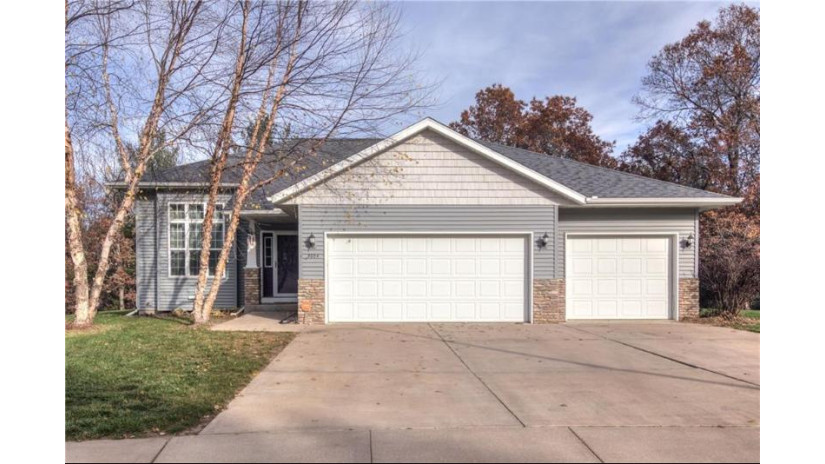 3004 Valmont Court Altoona, WI 54720 by Cb Brenizer/Eau Claire $319,500