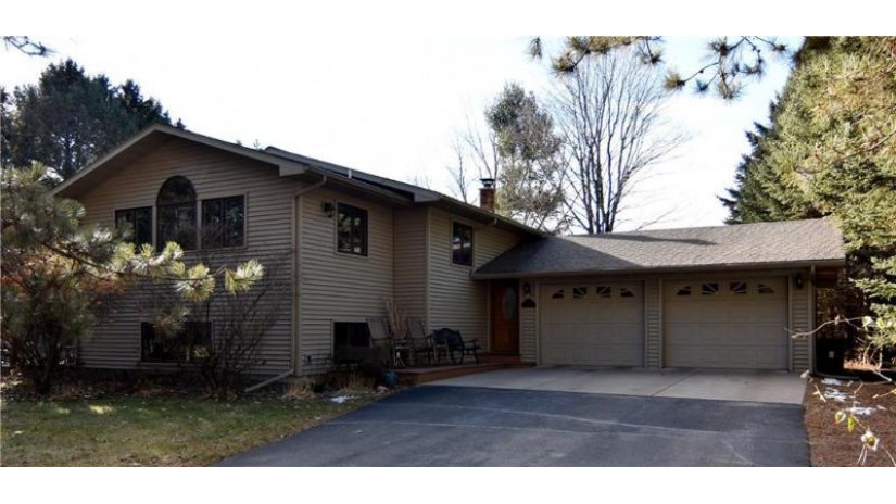 1875 Hines Lakeview Drive Cumberland, WI 54829 by Real Estate Solutions $299,900