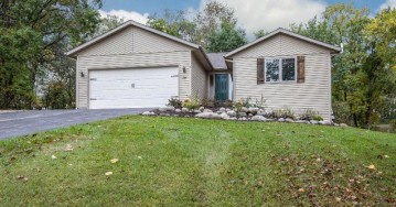 388 Orleans Drive, Lake Summerset, IL 61019